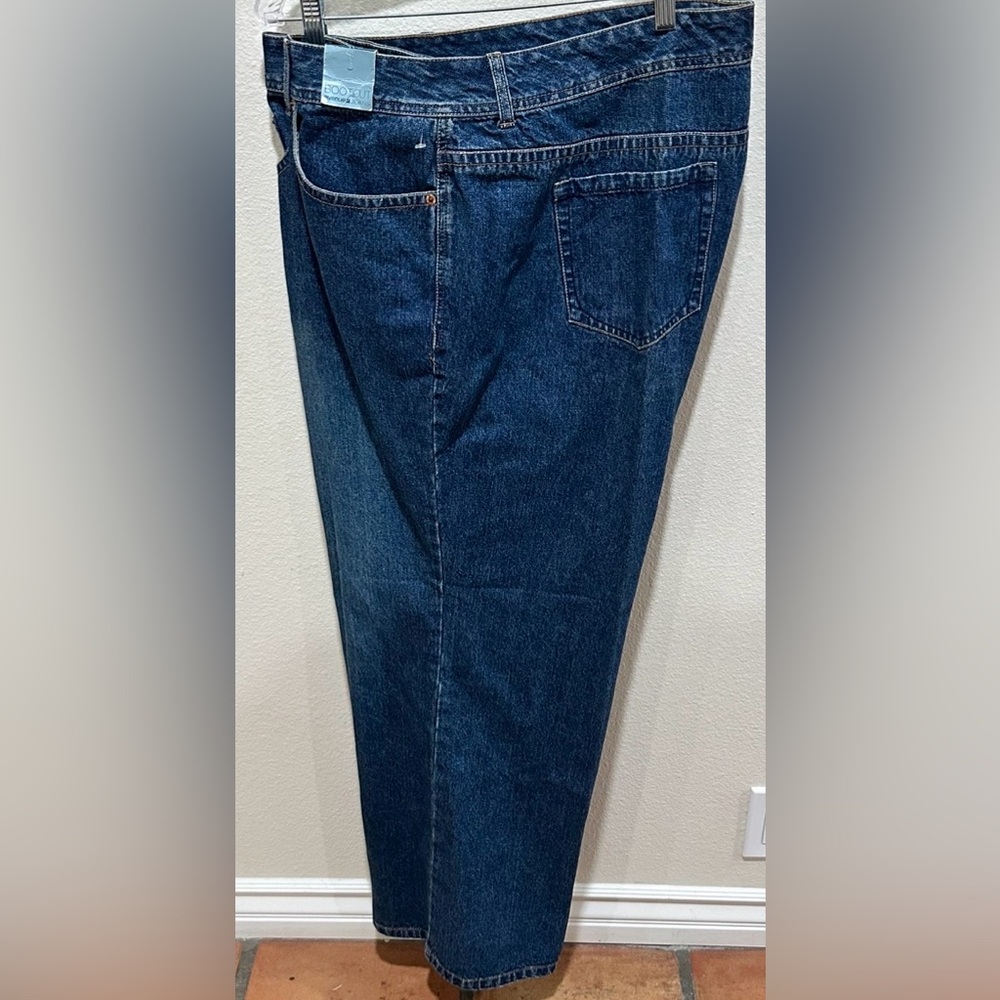 Avenue NWT women’s Classic boot cut Blue Denim Jeans size 26